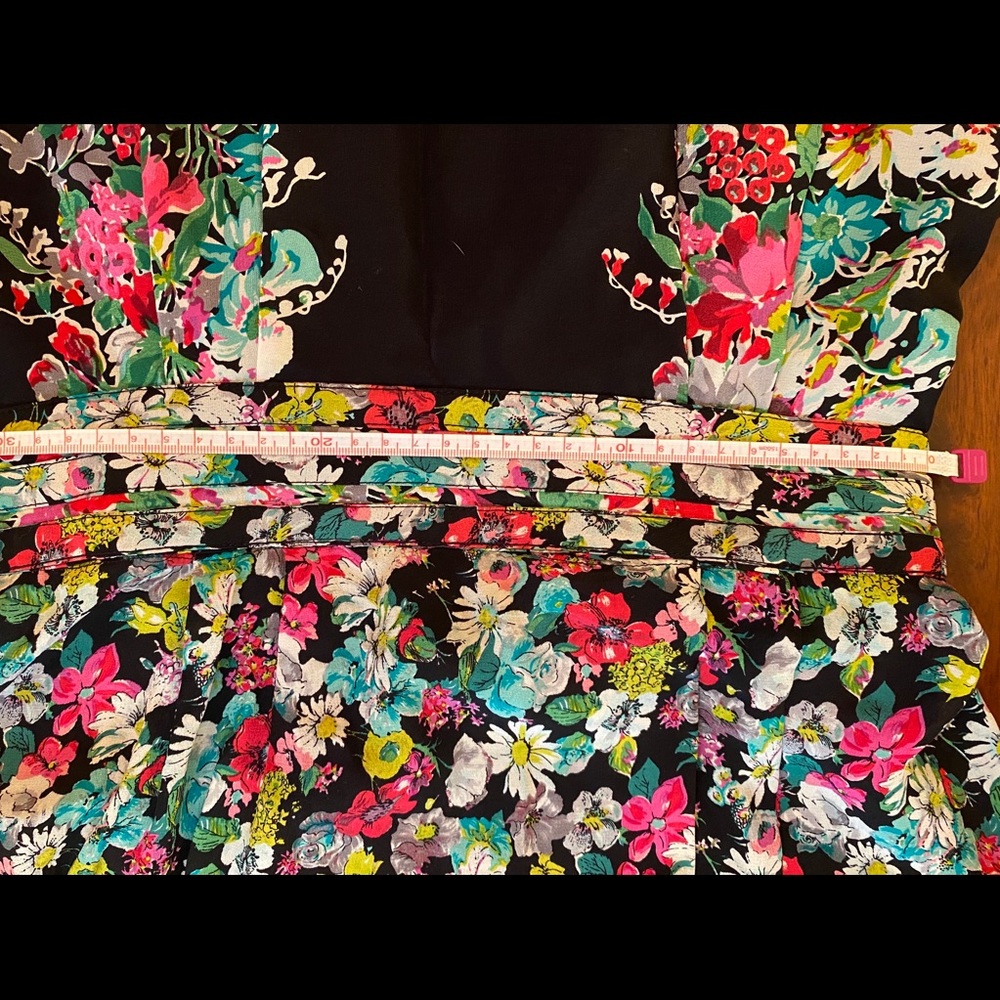 Unique dress colorful 2 pockets . Beautiful ! - Picture 8 of 11
